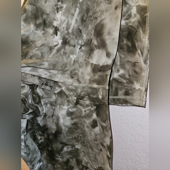 Lululemon Align Leggings - Picture 4 of 4